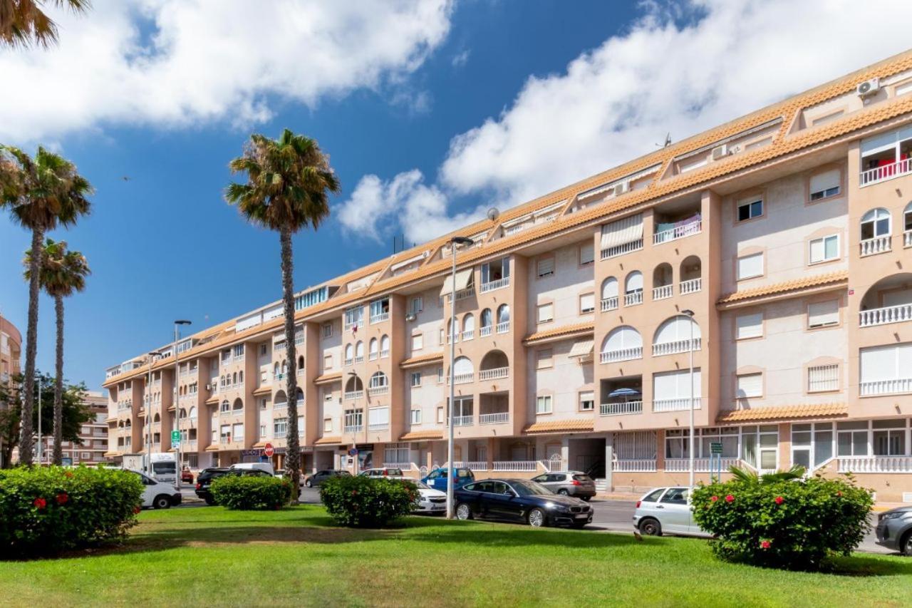 Apartamentos Villa Madrid Torrevieja Eksteriør billede